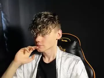 kirill_20_cm on Chaturbate