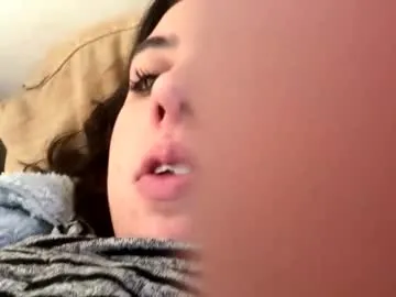kitty3202 on Chaturbate