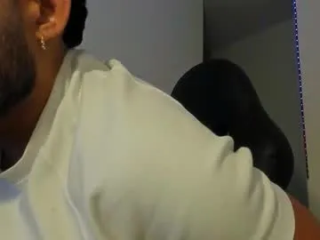 Freechat klinsmannwalton on Chaturbate