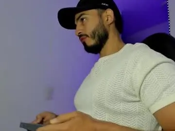 Freechat klinsmannwalton on Chaturbate