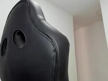 Freechat klinsmannwalton on Chaturbate