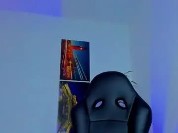 Freechat klinsmannwalton on Chaturbate