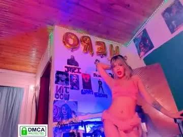 Freechat kyliekandy on Chaturbate