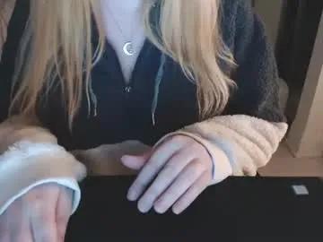 Freechat kymchi on Chaturbate