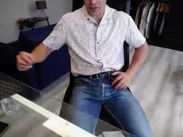 Freechat latino23bom on Chaturbate