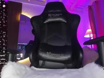 Freechat laura_hills18 on Chaturbate