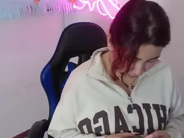 Freechat littlee_red on Chaturbate