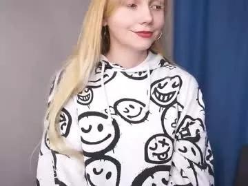lizzetteavent — Let me show you my full outfit   #new #18 #shy #cute #blonde [40 tokens remaining]