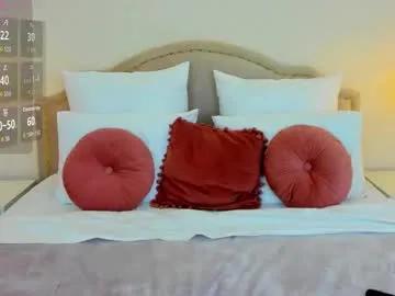 Freechat lorasaint on Chaturbate