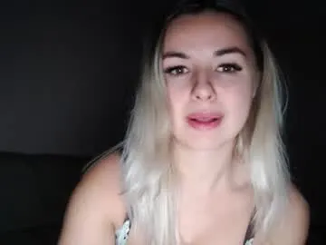 Freechat love_dom_meg on Chaturbate