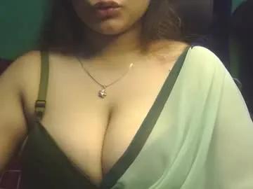 Freechat love_luna_angel on Chaturbate