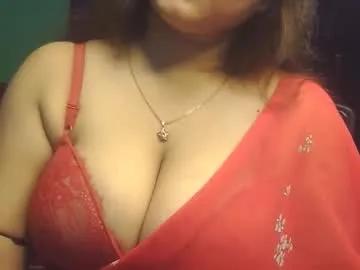 Freechat love_luna_angel on Chaturbate