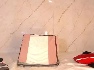 Freechat lucianaamorena on Chaturbate