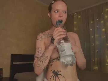 Freechat lucysaymeow on Chaturbate