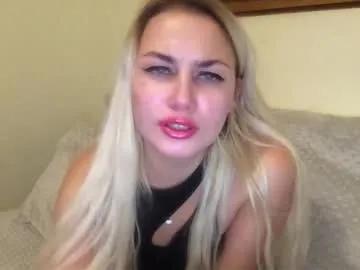 luna_blazer — Luna_blazer's room #anal #c2c #new #shy #tease #