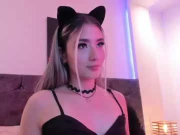 Freechat lunar_leen on Chaturbate