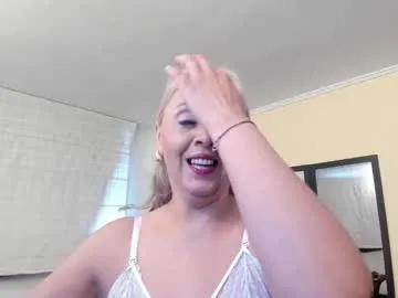 Freechat mailyn_jung_ on Chaturbate