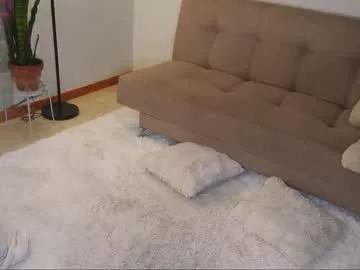 Freechat maria_petit on Chaturbate