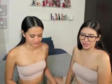 Freechat marianaandvalen on Chaturbate