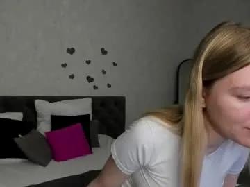 Freechat mariel_brown on Chaturbate