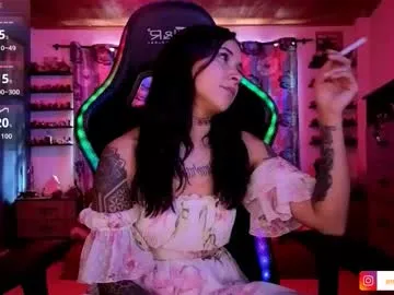 Freechat mavis_fuentes on Chaturbate