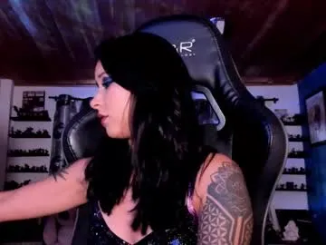 Freechat mavis_fuentes on Chaturbate