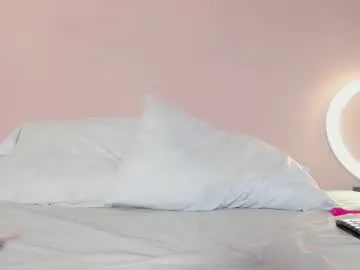 Freechat mia_holson on Chaturbate