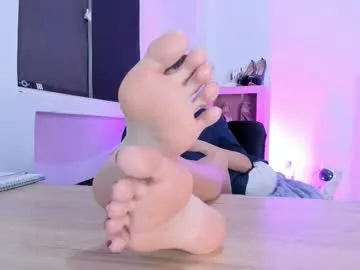 Freechat mialenox on Chaturbate