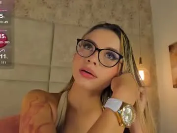 Freechat milyy_vermont on Chaturbate