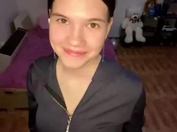 minforbush — Lift up t-short to show my sexy bellyHello ! I am Amelia. I am new here #shy #18 #new #natural #bigboobs [40 tokens remaining]