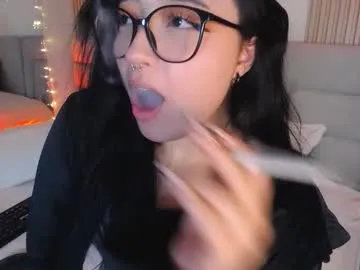 missloise on Chaturbate