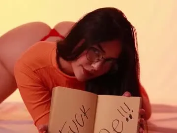 moon_eyess on Chaturbate