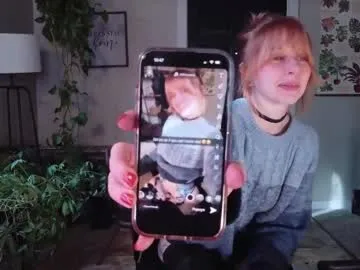 Freechat mousiegirl on Chaturbate