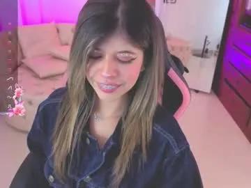 nataasha___ — GOAL: PLAY WITH MY PUSSY [35 tokens remaining] I'm alone and you too?Come with with me and let's have fun Wiwiwwiw #18 #anal #latina #lovense #teen