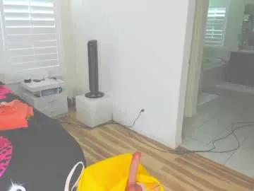 Freechat naughtyobsessions on Chaturbate