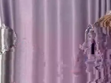 naylah18 on Chaturbate