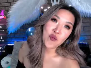 Freechat nicky_owl on Chaturbate