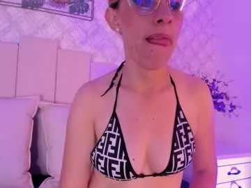 Freechat nicol_89 on Chaturbate