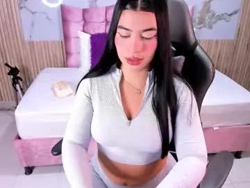 Freechat nicolee19_ on Chaturbate