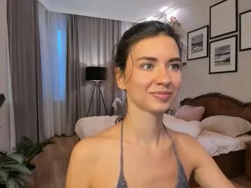 nicoleluuv — GOAL: NAKED BODY [500 tokens remaining] Gorgeous woman for a handsome man #new #lovense #young #teen #skinny