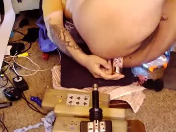 papabearbackdoor on Chaturbate