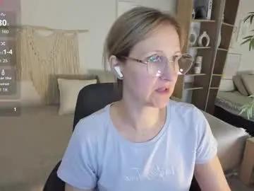 Freechat paris_cherry on Chaturbate