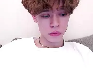 Freechat pawclaw on Chaturbate