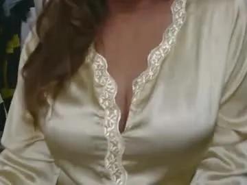 pihu59933 — Heeyyy! guys come make fun** #bigboobs #tease  #indian  #teen #sexyass