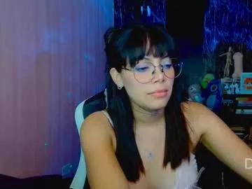 Freechat piixiie_d_oll on Chaturbate