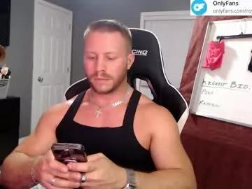 Freechat player2pawns on Chaturbate