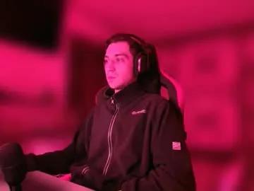 rcomi4 — i love girls feet, some company?  make me cum [100 tokens remaining]