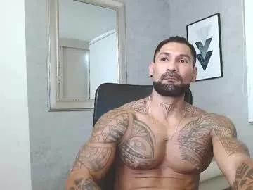 rogers_p — turn me on and make me CUM! #cum #muscle #smoking #bigdick #master [1 tokens remaining]