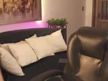 Freechat roseferrera on Chaturbate