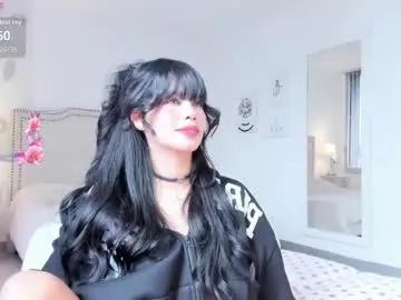 rosie_se — Hewwo! - Multi Goal: oil ass [444 tokens left] #heels #asian #latina #squirt #feet